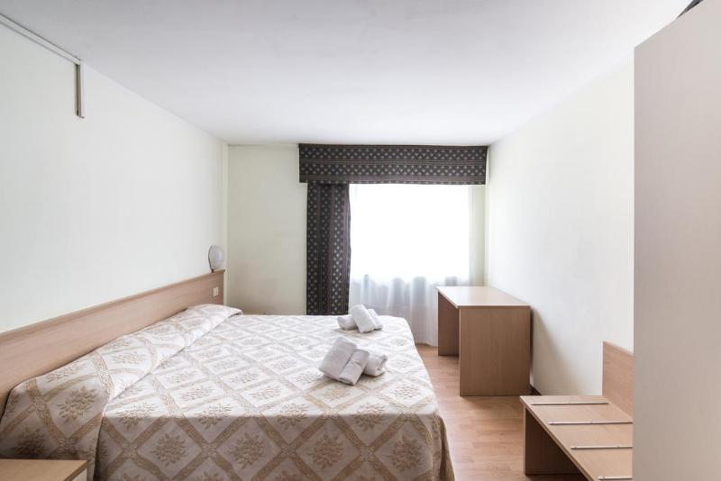 Hotel Ferrari Pinzolo Ngoại thất bức ảnh
