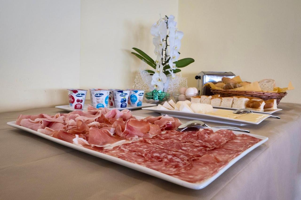Hotel Ferrari Pinzolo Ngoại thất bức ảnh