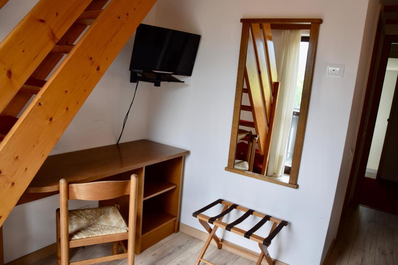 Hotel Ferrari Pinzolo Ngoại thất bức ảnh
