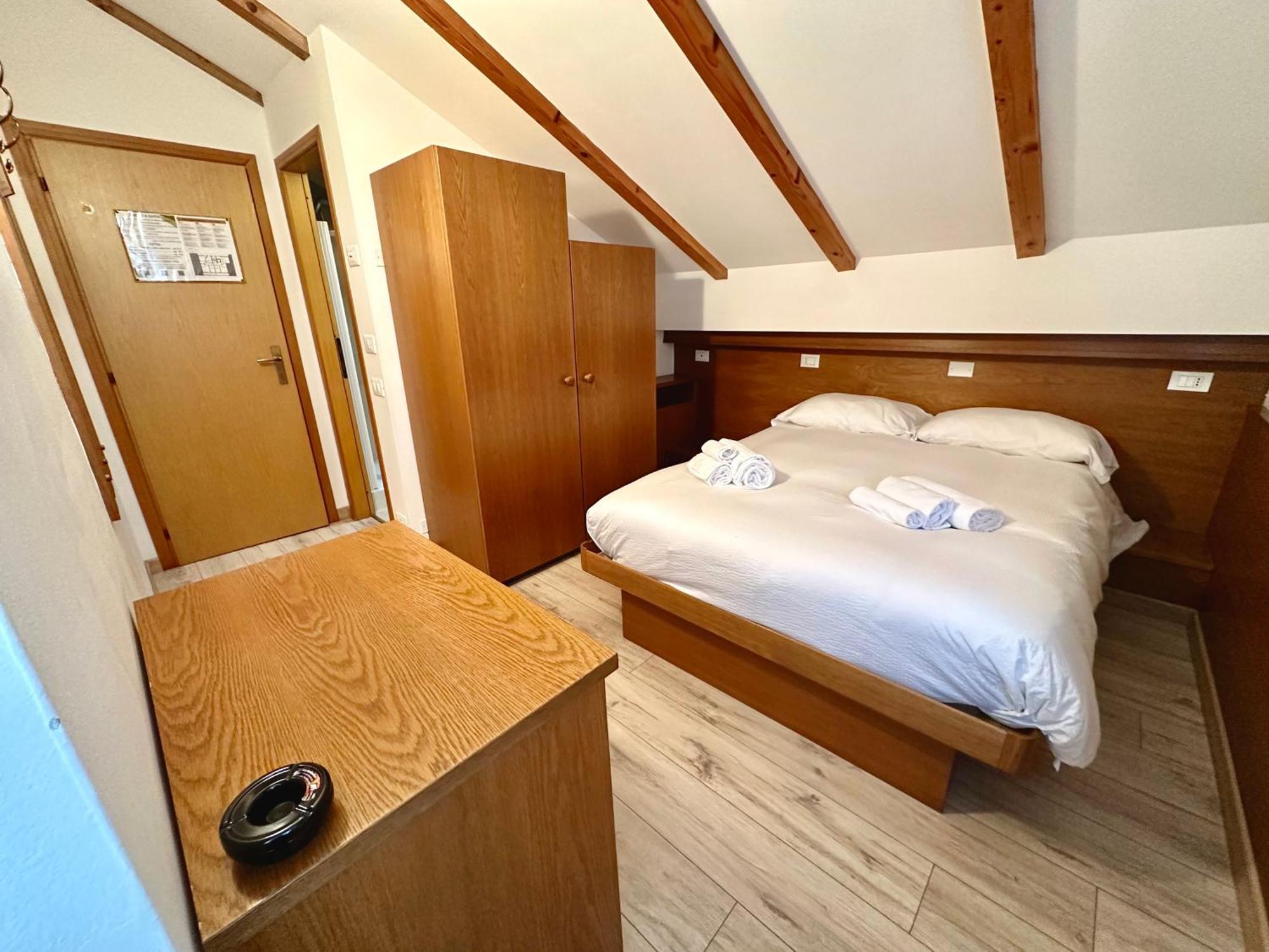 Hotel Ferrari Pinzolo Ngoại thất bức ảnh